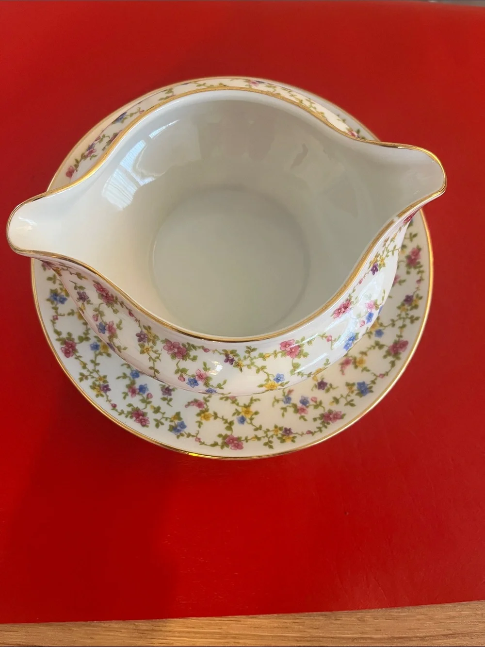 Gravy Boat with Attached Underplate 7.5”D saucer 5.5” gravy bowls